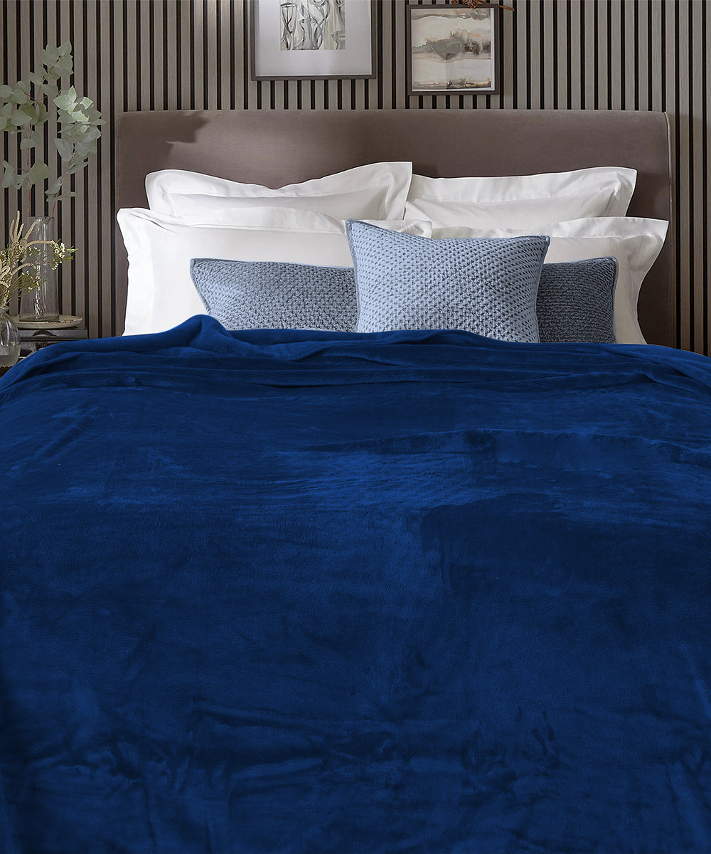 Blue Nest – The All-Season Premium AC Blanket by Fibernomad