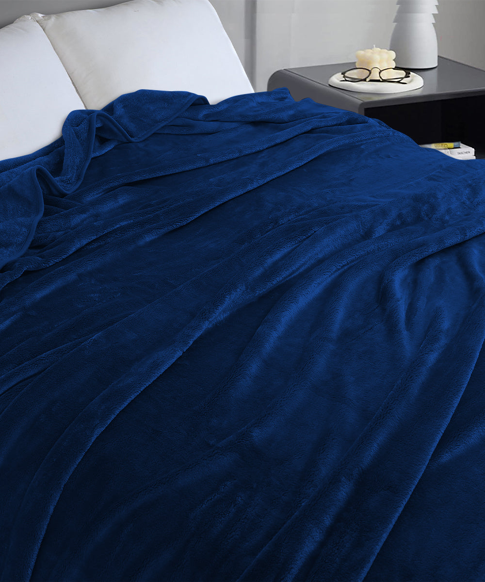 Blue Nest – The All-Season Premium AC Blanket by Fibernomad